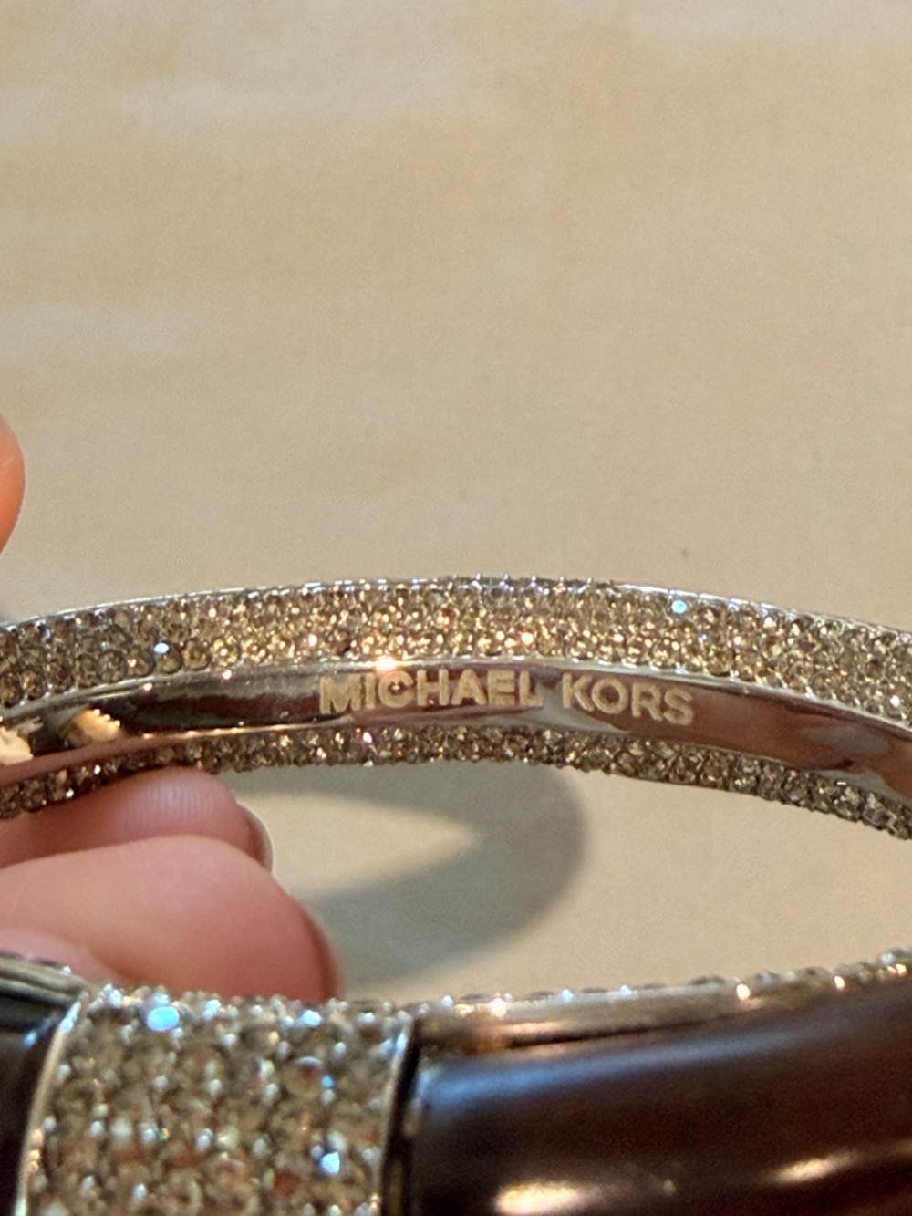 Wood and Swarovsky crystal bangle bracelet - Picture 3 of 4